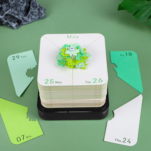 Grønt træ (med lys & Kalender 2026)